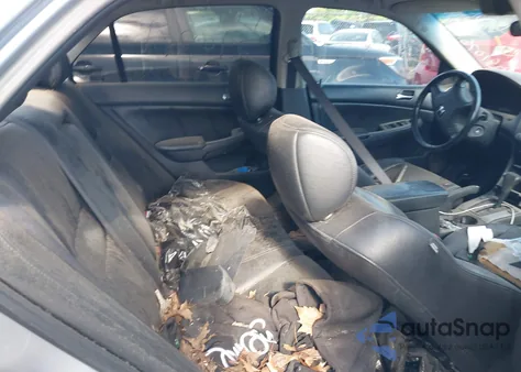 2005 Honda Accord 2.4 Ex from USA, damaged, VIN 1HGCM56825A102088